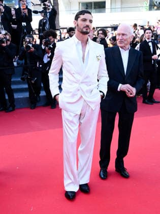 IPA84906142 - Cannes, 79th Cannes Film Festival 2025 - evening 9. red carpet LA BATAILLE DE GAULLE : L Ã‚GE DE FER. Pictured: Niels Schneider  Copyright: xTerenghi Ipa-Agency.netx xPoolxPhotoxEventsx07x 84906142