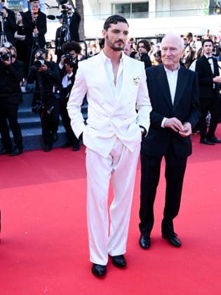 IPA84906144 - Cannes, 79th Cannes Film Festival 2025 - evening 9. red carpet LA BATAILLE DE GAULLE : L Ã‚GE DE FER. Pictured: Niels Schneider  Copyright: xTerenghi Ipa-Agency.netx xPoolxPhotoxEventsx07x 84906144
