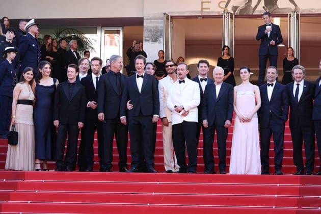 Cannes - La Bataille De Gaulle: L Age De Fer De Gaulle: Tilting Iron Red Carpet Felix Kysyl, Tom Mison, Simon Abkarian, Antonin Baudry, Niels Schneider, Kacey Mottet-Klein, Loic Corbery, Jerome Seydoux, Anamaria Vartolomei, Mathieu Kassovitz and Benoit Magimel at the La Bataille De Gaulle: L Age De Fer (De Gaulle: Tilting Iron) screening on the red carpet during the 79th annual Cannes Film Festival at Palais des Festivals on May 20, 2026 in Cannes, France. Photo by Jerome Domine ABACAPRESS.COM Cannes France  Copyright: xDominexJerome ABACAx
