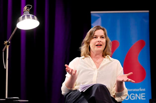 Autorin Katja Berlin in der Veranstaltung Torten der Wahrheit Katja Berlin weiß, wann eine Idee für gut befunden wird! im Rahmen der Lit.Cologne 2026 im WDR-Funkhaus am Wallrafplatz. Köln, 20.05.2026 NRW Deutschland *** Author Katja Berlin at the event Torten der Wahrheit Katja Berlin knows when an idea is considered good as part of Lit Cologne 2026 at the WDR Funkhaus am Wallrafplatz Cologne, 20 05 2026 NRW Germany Copyright: xChristophxHardtx