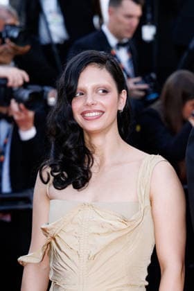 Noée Abita Montée des marches du film La bataille de Gaulle Lâge de fer lors du 79ème Festival International du Film de Cannes, le 20 mai 2026 Jacovides Moreau Bestimage Red carpet for La bataille de Gaulle Lâge de fer at the 79th Cannes International Film Festival on May 20, 2026 Cannes France  Copyright: xJACOVIDES-MOREAUx xBESTIMAGExJACOVIDES-MOREAUx xBESTIMAGEx