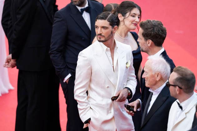 Cannes La Bataille de Gaulle L age de fer Red Carpert EB French-Canadian actor Niels Schneider arrives for the screening of the film La Bataille de Gaulle : L age de fer (De Gaulle: Tilting Iron) at the 79th edition of the Cannes Film Festival in Cannes, southern France on May 20, 2026.Photo by Eliot Blondet ABACAPRESS.COM Cannes France France  Copyright: xBlondetxEliot ABACAx