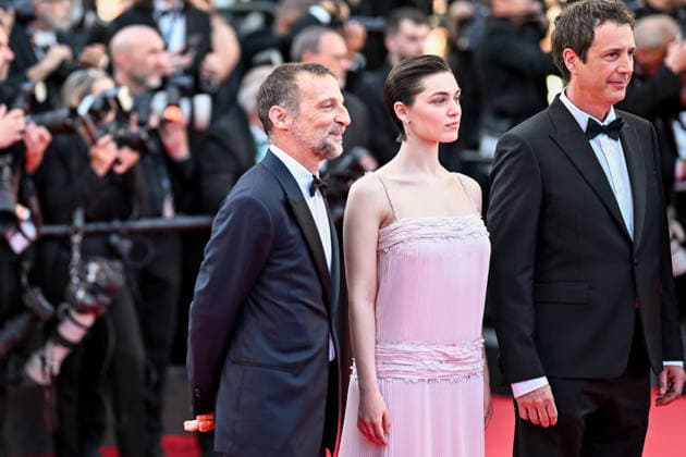79ème Festival International du Film de Cannes Montée des marches du film La bataille De Gaulle lâge de fer 79th International Cannes Film Festival Red Carpet 456518 2026 05 20 Kassovitz, Mathieu Vartolomei, Anamaria Baudry, Patrick  Copyright: xEstellexCarlierx xStarfacex STAR_456518_001