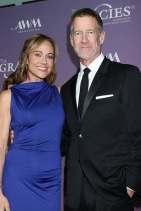 USA - 51st Gracie Awards - Beverly Hills LOS ANGELES - MAY 19: Nikki DeLoach, James Denton at the 51st Gracie Awards at the Beverly Wilshire Hotel on May 19, 2026 in Beverly Hills, CA Beverly Hills CA USA  Copyright: xKathyxHutchinsx xHutchinsxPhotox