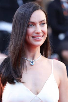 La battaille De Gaulle: L Ã¢ge de fer (De Gaulle: Tilting iron) screening during the 79th Cannes film Festival Irina Shayk - La battaille De Gaulle: L Ã¢ge de fer (De Gaulle: Tilting iron) screening during the 79th Cannes film Festival in Cannes, France on May 20, 2026  Copyright: x Chassery+Courdjix