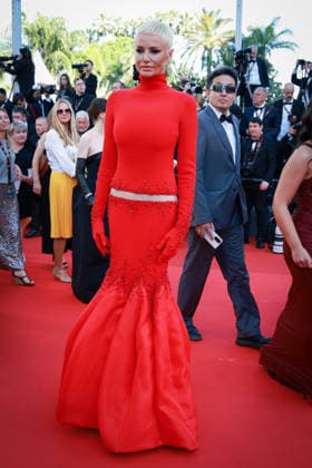 79ème Festival International du Film de Cannes Montée des marches du film La bataille De Gaulle lâge de fer 79th International Cannes Film Festival Red Carpet 456523 2026 05 20 Karembeu, Adriana  Copyright: xLionelxGuericolas MPPx STAR_456523_152