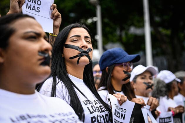 Protest for the release of political prisoners in Caracas CARACAS, VENEZUELA – MAY 20: Mothers, family members, students, and union workers march toward the headquarters of the Ministry of Popular Power for the Penitentiary Service during a protest demanding the release of political prisoners and denouncing deaths in state custody, in Caracas, Venezuela, May 20, 2026. Maxwell Briceno Anadolu Caracas Venezuela. Editorial use only. Please get in touch for any other usage.  Copyright: x2026xAnadoluxMaxwellxBricenox