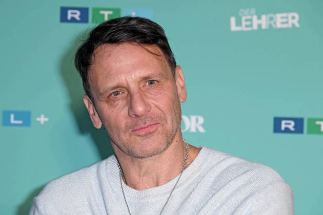 Hendrik Duryn bei der Kinopremiere der RTL TV-Serie DER LEHRER im Filmtheater Colosseum in Berlin am 20.05.2026 *** Hendrik Duryn at the cinema premiere of the RTL TV series DER LEHRER at the Colosseum movie theater in Berlin on 20 05 2026