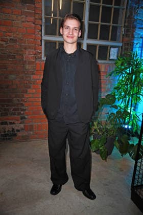 Luke Matt Röntgen bei der Kinopremiere der RTL TV-Serie DER LEHRER im Filmtheater Colosseum in Berlin am 20.05.2026 *** Luke Matt Röntgen at the cinema premiere of the RTL TV series DER LEHRER at the Colosseum movie theater in Berlin on 20 05 2026