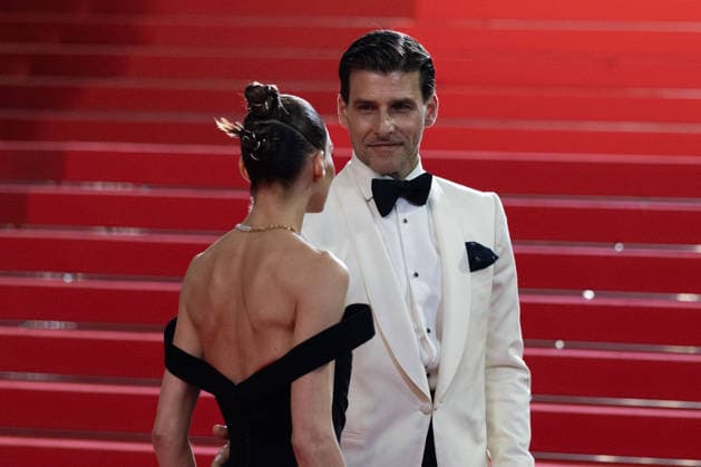Olivia Palermo et son mari Johannes Huebl Montée des marches du film The man I love lors du 79ème Festival International du Film de Cannes, le 20 mai 2026 Olivier Borde Bestimage Red carpet for The man I love at the 79th Cannes International Film Festival on May 20, 2026 Cannes France  Copyright: xOLIVIERxBORDEx xBESTIMAGExOLIVIERxBORDEx xBESTIMAGEx