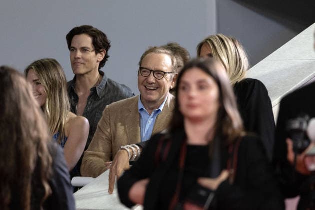 Kevin Spacey Descente des marches du film The man I love lors du 79ème Festival International du Film de Cannes, le 20 mai 2026 Olivier Borde Bestimage People leaving the red carpet for The man I love at the 79th Cannes International Film Festival on May 20, 2026 Cannes France  Copyright: xOLIVIERxBORDEx xBESTIMAGExOLIVIERxBORDEx xBESTIMAGEx