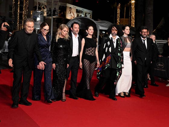 IPA84916963 - Cannes, 79th Cannes Film Festival 2025 - evening 9. red carpet Rome Elastic . In the photo Thomas Verhaeghe, Mathieu Verhaeghe, Franco Nero, Ornella Muti, Bertrand Mandico, Isabella Ferrari, NoÃ mie Merlant and Marion Cotillard  Copyright: xSimonexComix xPoolxPhotoxEventsx07x 84916963