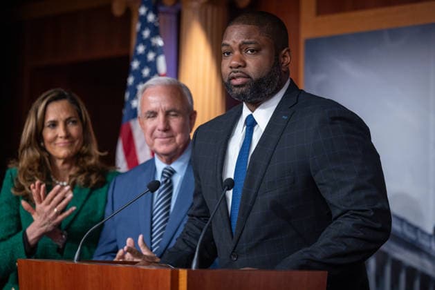 Florida GOP holds press conference on Cuba WASHINGTON, DC - MAY 20: Congressman Byron Donalds (R) speaks at a press conference with Senator Rick Scott (not seen), Congressman Carlos Gimenez (C) and Congresswoman Maria Salazar (L) to discuss the Department of Justice’s indictment of Raul Castro, at the U.S. Capitol in Washington, DC on May 20, 2026. Nathan Posner Anadolu Washington United States. Editorial use only. Please get in touch for any other usage.  Copyright: x2026xAnadoluxNathanxPosnerx