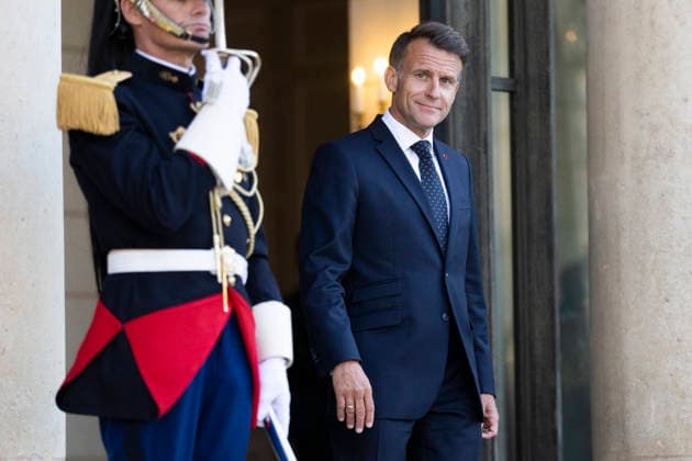 President Macron Welcomes Papua New Guinea PM Marape - Paris Emmanuel Macron, President of France, welcomes James Marape, Prime Minister of Papua New Guinea, to the Élysée Palace in Paris on 20 May 2026, as part of bilateral partnerships in the Indo-Pacific region in the fields of security and defence, the fight against illegal fishing, biodiversity and sustainable development Photo by Jeremy Paoloni ABACAPRESS.COM Paris France  Copyright: xPaolonixJeremy ABACAx