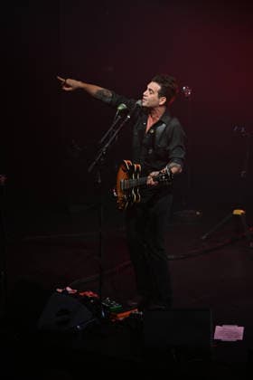 Manu Lanvin Performs At The Forum - Vaureal Manu Lanvin performs at the Forum in Vauréal, France on May 20, 2026. Photo by Christophe Meng ABACAPRESS.COM Vaureal France  Copyright: xMengxChristophe ABACAx