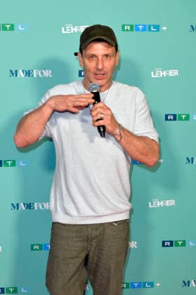 Hendrik Duryn bei der Premiere der 10. Staffel der RTL Serie Der Lehrer im Colosseum. Berlin, 20.05.2026 *** Hendrik Duryn at the premiere of the 10th season of the RTL series Der Lehrer at the Colosseum Berlin, 20 05 2026 Foto:xM.xBehrensx xFuturexImagex lehrer_6505