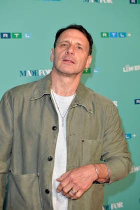 Hendrik Duryn bei der Premiere der 10. Staffel der RTL Serie Der Lehrer im Colosseum. Berlin, 20.05.2026 *** Hendrik Duryn at the premiere of the 10th season of the RTL series Der Lehrer at the Colosseum Berlin, 20 05 2026 Foto:xM.xBehrensx xFuturexImagex lehrer_6563