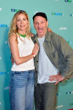 Jessica Ginkel und Hendrik Duryn bei der Premiere der 10. Staffel der RTL Serie Der Lehrer im Colosseum. Berlin, 20.05.2026 *** Jessica Ginkel and Hendrik Duryn at the premiere of the 10th season of the RTL series The Teacher at the Colosseum Berlin, 20 05 2026 Foto:xM.xBehrensx xFuturexImagex lehrer_6572