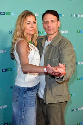 Jessica Ginkel und Hendrik Duryn bei der Premiere der 10. Staffel der RTL Serie Der Lehrer im Colosseum. Berlin, 20.05.2026 *** Jessica Ginkel and Hendrik Duryn at the premiere of the 10th season of the RTL series The Teacher at the Colosseum Berlin, 20 05 2026 Foto:xM.xBehrensx xFuturexImagex lehrer_6575