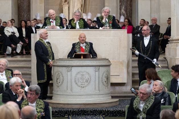Guy Savoy, Marc Ladreit de Lacharrière Multi-star French chef Guy Savoy has just been officially installed as a member of the Académie des Beaux Arts A ceremony that took place under the dome of the Institut de France, in Paris, France, on May 20, 2026 This is the first time a chef has joined the prestigious institution Julien Sarkissian Bestimage French chef Guy Savoy during his investiture ceremony at the Académie des Beaux Arts in Paris, France, on May 20, 2026 Paris France  Copyright: xJulienxSarkissianx xBestimagexJulienxSarkissianx xBestimagex