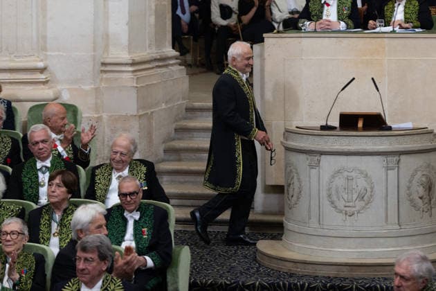 Guy Savoy, French multi-star chef Guy Savoy, has just been officially installed as a member of the Académie des Beaux Arts A ceremony that took place under the dome of the Institut de France, in Paris, France, on May 20, 2026 This is the first time a chef has joined the prestigious institution Julien Sarkissian Bestimage French chef Guy Savoy during his investiture ceremony at the Académie des Beaux Arts in Paris, France, on May 20, 2026 Paris France  Copyright: xJulienxSarkissianx xBestimagexJulienxSarkissianx xBestimagex