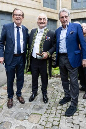 Guy Savoy et Jean Jacques Bourdin Multi-star French chef Guy Savoy has just been officially installed as a member of the Académie des Beaux Arts A ceremony that took place under the dome of the Institut de France, in Paris, France, on May 20, 2026 This is the first time a chef has joined the prestigious institution Julien Sarkissian Bestimage French chef Guy Savoy during his investiture ceremony at the Académie des Beaux Arts in Paris, France, on May 20, 2026 Paris France  Copyright: xJulienxSarkissianx xBestimagexJulienxSarkissianx xBestimagex