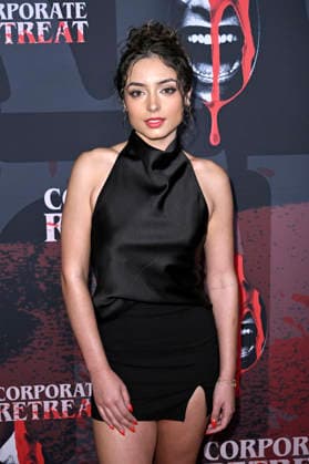 Eden Amira bei der Premiere des Kinofilms Corporate Retreat im AMC Burbank 16. Burbank, 20.05.2026 *** Eden Amira at the premiere of the movie Corporate Retreat at AMC Burbank 16 Burbank, 20 05 2026 Foto:xD.xStarbuckx xFuturexImagex retreat_6565
