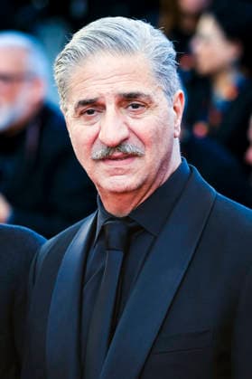 Simon Abkarian bei der Premiere des Kinofilms La bataille de Gaulle: L Ã¢ge de fer De Gaulle: Tilting Iron auf dem Festival de Cannes 2026 79. Internationale Filmfestspiele von Cannes im Palais des Festivals. Cannes, 20.05.2026 *** Simon Abkarian at the premiere of the feature film La bataille de Gaulle L Ã¢ge de fer De Gaulle Tilting Iron at the Festival de Cannes 2026 79 Cannes International Film Festival at the Palais des Festivals Cannes, 20 05 2026 Foto:xJ.xEdwardsx xFuturexImagex gaulle_6595