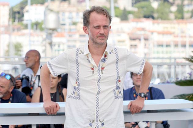 Emmanuel Marre at the photocall for the feature film Notre salut A Man of His Time at the Festival de Cannes 2026 79 Cannes International Film Festival at the Palais des Festivals Cannes, 21 05 2026 Foto:xD.xBedrosianx xFuturexImagex salut_6534