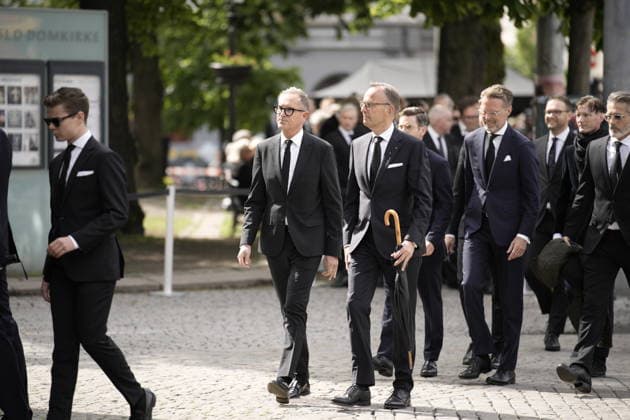 Stein Erik Hagen bisettes fra Oslo domkirke Oslo 20260521. Stein Erik Hagen bisettes fra Oslo domkirke torsdag. Foto: Stian Lysberg Solum NTB Oslo Norge nC8Bo-AMNFU EDITORIAL USE ONLY Ref:nC8Bo-AMNFU.jpg *** Stein Erik Hagens funeral from Oslo Cathedral Oslo 20260521 Stein Erik Hagens funeral from Oslo Cathedral on Thursday Photo Stian Lysberg Solum NTB Oslo Norway nC8Bo AMNFU EDITORIAL USE ONLY Ref nC8Bo AMNFU jpg  Copyright: xStianxLysbergxSolumx xNTBx