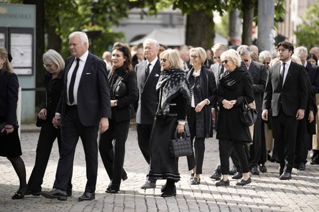 Stein Erik Hagen bisettes fra Oslo domkirke Oslo 20260521. Stein Erik Hagen bisettes fra Oslo domkirke torsdag. Foto: Stian Lysberg Solum NTB Oslo Norge bhsbOYpl9y8 EDITORIAL USE ONLY Ref:bhsbOYpl9y8.jpg *** Stein Erik Hagens funeral from Oslo Cathedral Oslo 20260521 Stein Erik Hagens funeral from Oslo Cathedral on Thursday Photo Stian Lysberg Solum NTB Oslo Norway bhsbOYpl9y8 EDITORIAL USE ONLY Ref bhsbOYpl9y8 jpg  Copyright: xStianxLysbergxSolumx xNTBx