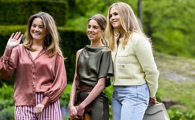 Den Haag, The Netherlands, 2026-05-21 11:48:33 THE HAGUE, 21-05-2026, Clingendael Spring Royal House photo session 2026 at Clingendael in The Hague PHOTO: NLBeeld Patrick van EmstIn the photo: Princess Amalia, Princess Ariane and Princess Alexia Credit: NL Beeld Patrick van Emst  Copyright: xx x