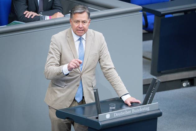 Deutscher Bundestag, 80. Plenarsitzung Stephan Mayer (CSU) im Portrait bei seiner Rede zum Tagesordnungspunkt Zusammenhalt durch Engagement - Ehrenamt bei der 80. Sitzung des Deutschen Bundestag in Berlin, 21.05.2026 Berlin Berlin Deutschland *** German Bundestag, 80th plenary session Stephan Mayer CSU in portrait during his speech on the agenda item Cohesion through commitment Volunteering at the 80th session of the German Bundestag in Berlin, 21 05 2026 Berlin Berlin Germany