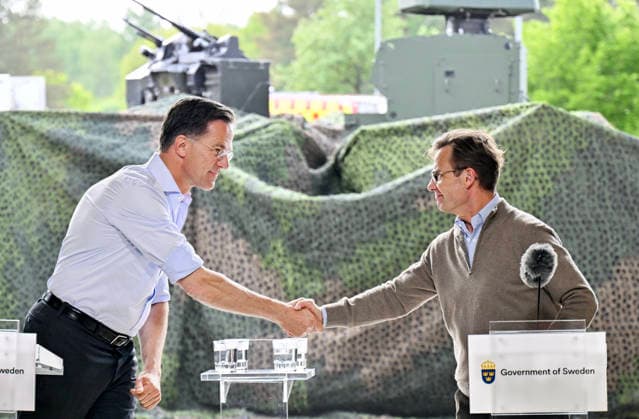 REVINGE, SVERIGE 20260521 Natos generalsekreterare Mark Rutte och statsminister Ulf Kristersson (M) haller en presskonferens under ett besök pa Myndigheten för civilt försvar (MCF) i Revinge, som en del av Nato-mötet i Helsingborg. REVINGE SVERIGE x50090x *** REVINGE, SWEDEN 20260521 NATO Secretary General Mark Rutte and Prime Minister Ulf Kristersson M hold a press conference during a visit to the Civil Defense Agency MCF in Revinge, as part of the NATO meeting in Helsingborg REVINGE SWEDEN x50090x  Copyright: xJohanxNilsson TTx NATOS UTRIKESMINISTERMÖTE REVINGE u3lfQBI1DB8