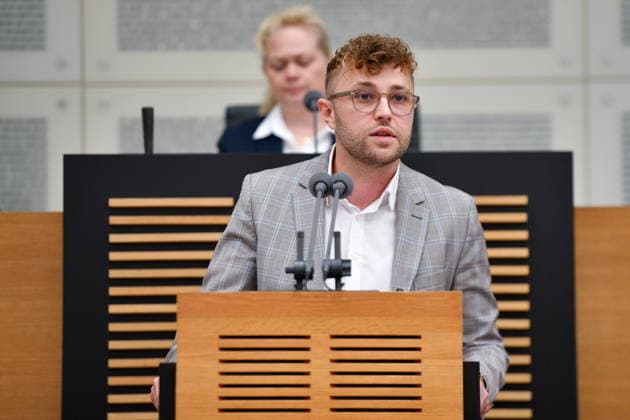 Es fand die Plenarsitzung im Saarbrücker Landtag am Mittwoch (20.05.2026) statt. Im Bild: Pascal Arweiler, MdL (SPD) *** The plenary session took place in the Saarbrücken state parliament on Wednesday 20 05 2026 In the picture Pascal Arweiler, MdL SPD bub