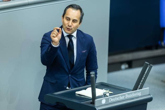80. Sitzung des Deutschen Bundestages am 21.05.2026 im Plenarsaal des Reichstagsgebäudes in Berlin Mahmut Özdemir ( Sozialdemokratische Partei Deutschlands SPD ) *** 80th session of the German Bundestag on 21 05 2026 in the plenary chamber of the Reichstag building in Berlin Mahmut Özdemir Social Democratic Party of Germany SPD xJRx