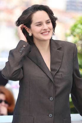 Noemie Merlant beim Photocall zum Kinofilm Roma Elastica auf dem Festival de Cannes 2026 79. Internationale Filmfestspiele von Cannes am Palais des Festivals. Cannes, 21.05.2026 *** Noemie Merlant at the photocall for the feature film Roma Elastica at the Festival de Cannes 2026 79 Cannes International Film Festival at the Palais des Festivals Cannes, 21 05 2026 Foto:xD.xBedrosianx xFuturexImagex roma_6529
