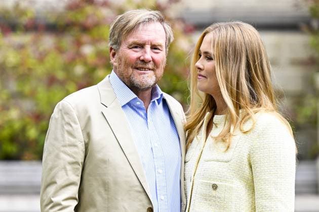 Den Haag, The Netherlands, 2026-05-21 11:54:53 THE HAGUE, 21-05-2026, Clingendael Spring Royal House photo session 2026 at Clingendael in The Hague PHOTO: NLBeeldIn the photo: King Willem-Alexander with Princess Amalia Credit: NL Beeld Patrick van Emst  Copyright: xx x