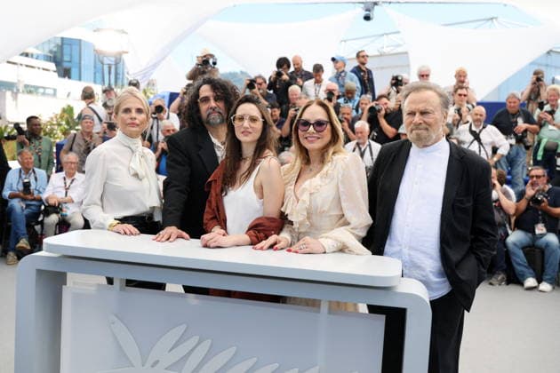 Isabella Ferrari, Bertrand Mandico, Martina Scrinz, Ornella Muti and Franco Nero at the Roma Elastica photocall at the 79th International Film Festival in Cannes, France on May 21, 2026 Jacovides Moreau Bestimage Roma Elastica photocall at the 79th annual Cannes Film Festival at Palais des Festivals on May 21, 2026 in Cannes, France Cannes France  Copyright: xJACOVIDES-MOREAUx xBESTIMAGExJACOVIDES-MOREAUx xBESTIMAGEx