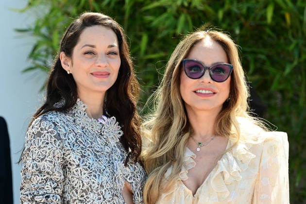 Marion Cotillard and Ornella Muti at the photocall for the film Roma Elastica at the 79th Cannes Film Festival at the Palais des Festivals on May 21, 2026 in Cannes, France Romain Doucelin Bestimage Agency Cannes France  Copyright: xRomainxDoucelinx xBestimagexRomainxDoucelinx xBestimagex