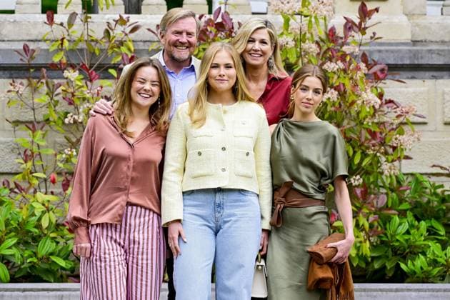 King Willem-Alexander and Queen Maxima with Daughters at Clingendael - The Hague King Willem-Alexander and Queen Maxima pose with their daughters Princess Amalia, Princess Ariane and Princess Alexia during the Clingendael Spring Royal House photo session at Clingendael in The Hague, Netherlands on May 21, 2026. Photo by Patrick van Emst NL Beeld Bruno Press ABACAPRESS.COM The Hague Netherlands  Copyright: xBrunoxPress ABACAx