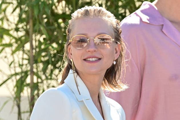 Madara Vilcuka poses for a photocall for the film Ula Ulya at the 79th Cannes Film Festival at the Palais des Festivals on May 21, 2026 in Cannes, France Romain Doucelin Agency Bestimage Cannes France  Copyright: xRomainxDoucelinx xBestimagexRomainxDoucelinx xBestimagex