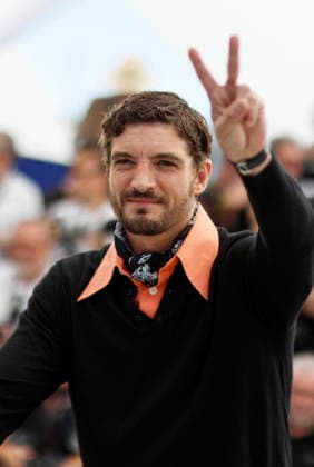 Niels Schneider at the photocall of the film La Bataille De Gaulle LÂge De Fer De Gaulle Tilting Iron at the 79th International Film Festival in Cannes, France on May 21, 2026 Jacovides Moreau Bestimage La Bataille De Gaulle LÂge De Fer De Gaulle Tilting Iron photocall at the 79th annual Cannes Film Festival at Palais des Festivals on May 21, 2026 in Cannes, France Cannes France  Copyright: xJACOVIDES-MOREAUx xBESTIMAGExJACOVIDES-MOREAUx xBESTIMAGEx