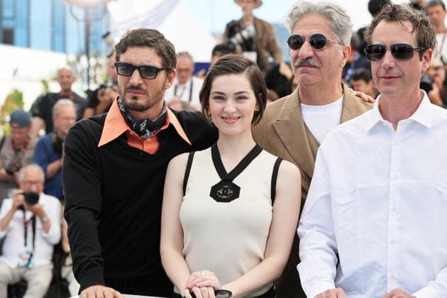 Niels Schneider, Anamaria Vartolomei, Simon Abkarian and Antonin Baudry at the photocall of the film La Bataille De Gaulle LÂge De Fer De Gaulle Tilting Iron at the 79th International Film Festival in Cannes, France on May 21, 2026 Jacovides Moreau Bestimage La Bataille De Gaulle LÂge De Fer De Gaulle Tilting Iron photocall at the 79th annual Cannes Film Festival at Palais des Festivals on May 21, 2026 in Cannes, France Cannes France  Copyright: xJACOVIDES-MOREAUx xBESTIMAGExJACOVIDES-MOREAUx xBESTIMAGEx