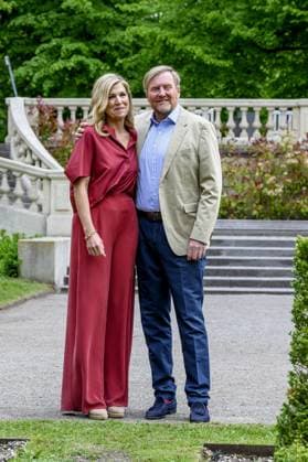King Willem-Alexander Queen Maxima At Clingendael Spring Royal House Photo Session - The Hague King Willem-Alexander and Queen Maxima attend the Clingendael Spring Royal House photo session 2026 at Clingendael in The Hague, Netherlands on May 21, 2026. Photo by Bruno Press ABACAPRESS.COM The Hague Netherlands  Copyright: xBrunoxPress ABACAx