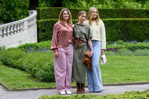 Princess Amalia Princess Ariane And Princess Alexia During Spring Photo Session - The Hague Princess Amalia, Princess Ariane, and Princess Alexia attend the Clingendael Spring Royal House photo session 2026 at Clingendael in The Hague, Netherlands on May 21, 2026. Photo by Bruno Press ABACAPRESS.COM The Hague Netherlands  Copyright: xBrunoxPress ABACAx