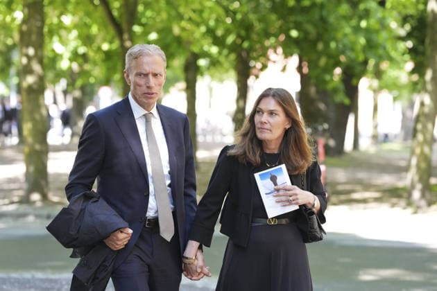 Minnestund for Stein Erik Hagen Oslo 20260521. Rolv Erik Ryssdal ankommer minnestunden til Stein Erik Hagen i Gamle Logen etter bisettelsen i Oslo domkirken torsdag.Foto: Ole Berg-Rusten NTB POOL Oslo Norge vvj5lPvD8rE EDITORIAL USE ONLY Ref:_POL_BUSvvj5lPvD8rE.jpg *** Memorial service for Stein Erik Hagen Oslo 20260521 Rolv Erik Ryssdal arrives at the memorial service for Stein Erik Hagen in Gamle Logen after the funeral in Oslo Cathedral on Thursday Photo Ole Berg Rusten NTB POOL Oslo Norway vvj5lPvD8rE EDITORIAL USE ONLY Ref POL BUSvvj5lPvD8rE jpg  Copyright: xOlexBerg-Rustenx xNTBx