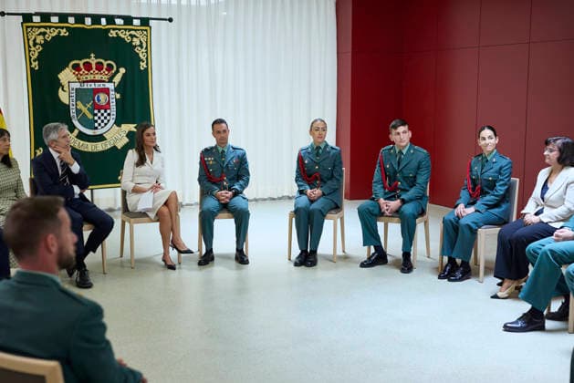 May 21, 2026, Aranjuez, Madrid, Spain: The Minister of the Interior, FERNANDO GRANDE-MARLASKA and QUEEN LETIZIA Of Spain Visits the Guardia Civil officers academy Aranjuez Spain  - ZUMAc260 20260521_zep_c260_038 Copyright: xMikexChicorrox