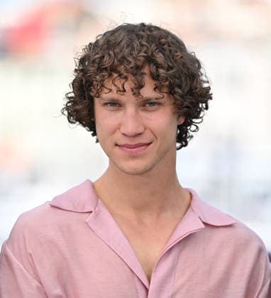 79th Cannes Film Festival: Ula (Ulya) photocall CANNES, FRANCE - MAY 21: Latvian screenwriter and actor Karlis Arnolds Avots poses during a photocall for the film Ula (Ulya) at the 79th edition of the Cannes Film Festival in Cannes, France on May 21, 2026. Mustafa Yalcin Anadolu Cannes France. Editorial use only. Please get in touch for any other usage.  Copyright: x2026xAnadoluxMustafaxYalcinx