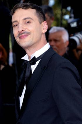 Thomas Jolly Montée des marches du film La bola negra lors du 79ème Festival International du Film de Cannes, le 21 mai 2026 Olivier Borde Bestimage Red carpet for La bola negra at the 79th Cannes International Film Festival on May 21, 2026 Cannes France  Copyright: xOLIVIERxBORDEx xBESTIMAGExOLIVIERxBORDEx xBESTIMAGEx